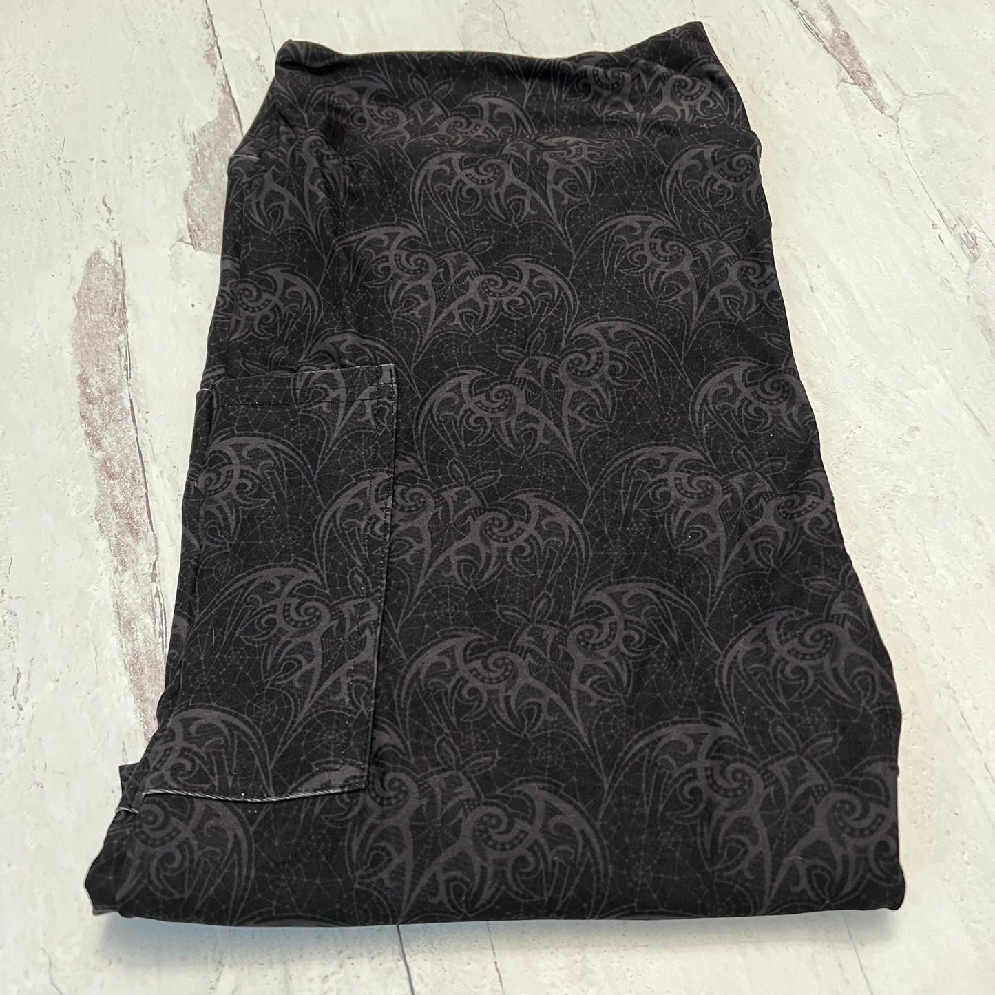 Bat Lace - Leggings with Pockets