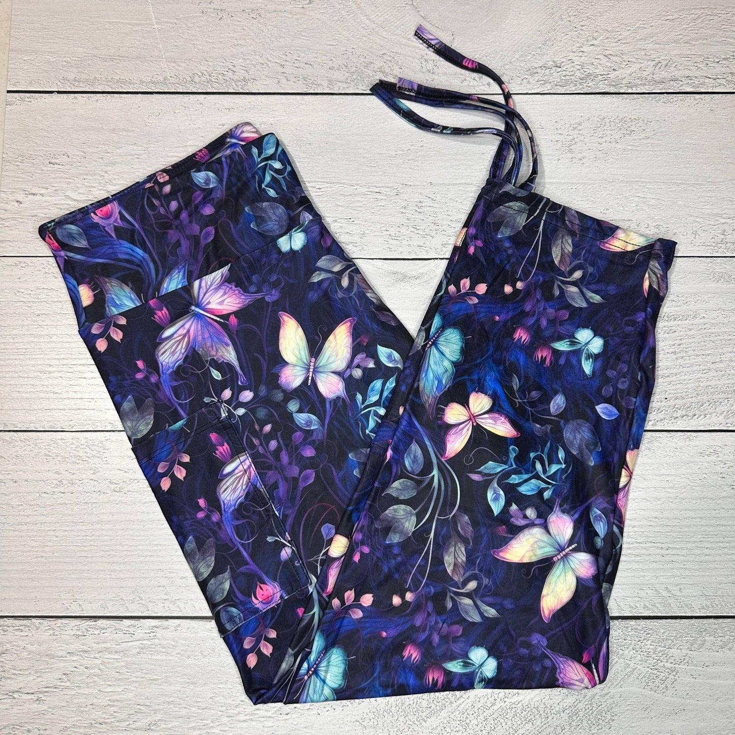 Enchanted Forest Ruched Cuff Capris with Side Pockets