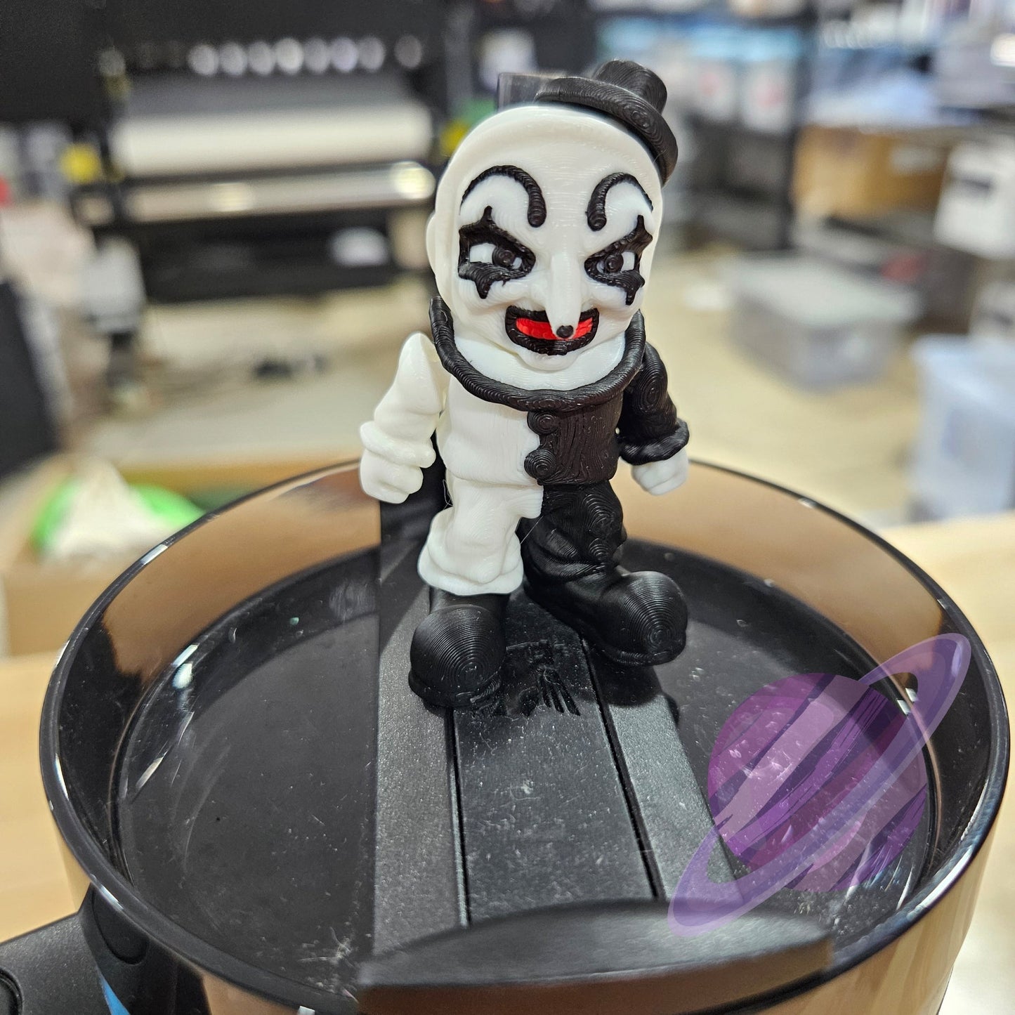 ARTSY CLOWN STRAW BUDDY