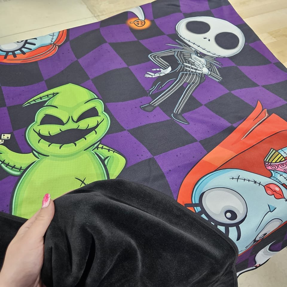 MYSTERY CREW - SOFT BLACK FLEECE THROWS RUN 12-PREORDER CLOSING 9/22