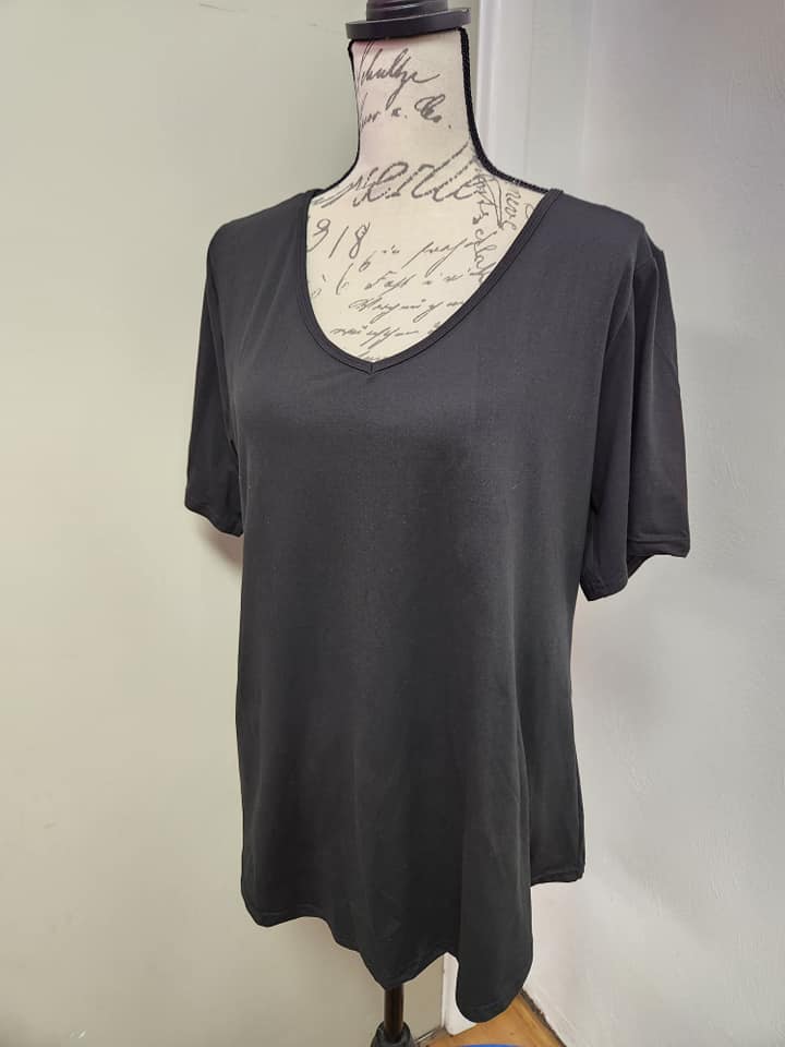BLACK SUNFLOWER-PATTERN PANEL OUTFIT RUN-SOFT CLOSE 7/10 HARD CLOSE 7/12